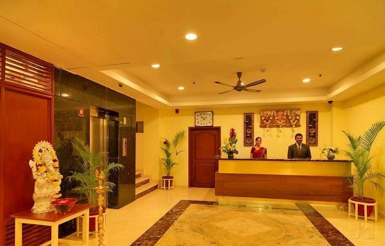 Dhanunjayas Luxury Hotel Hosūr Eksteriør bilde