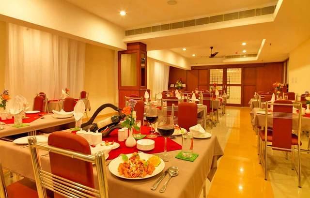 Dhanunjayas Luxury Hotel Hosūr Eksteriør bilde